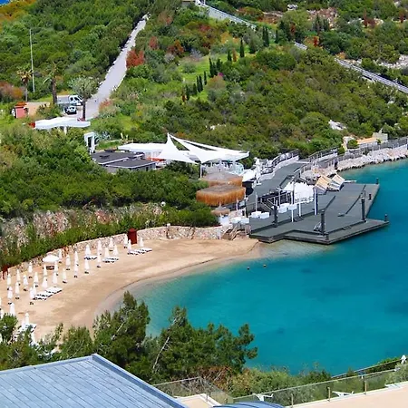 Hilton Bodrum Turkbuku & אתר נופש גולטורקבוקו