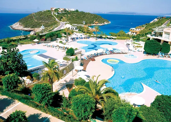 Hilton Bodrum Turkbuku & Üdülőközpont 5*